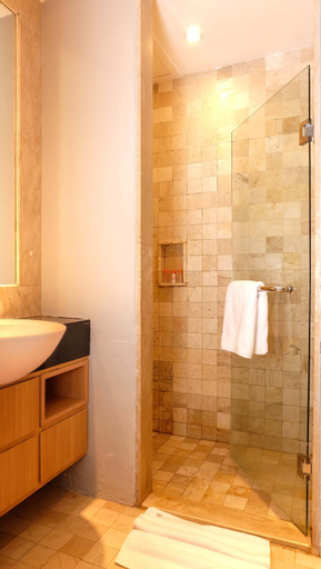 Bathroom 4