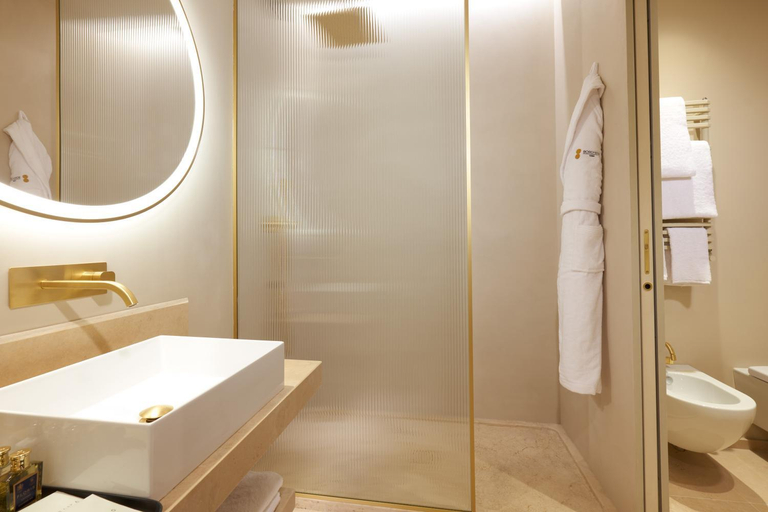 Bathroom 4, Hotel Fontanella Borghese, Roma
