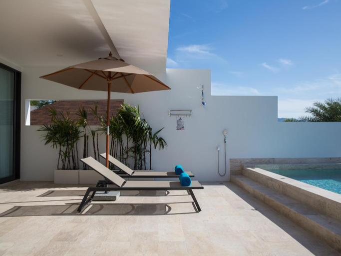 Swimming Pool 24