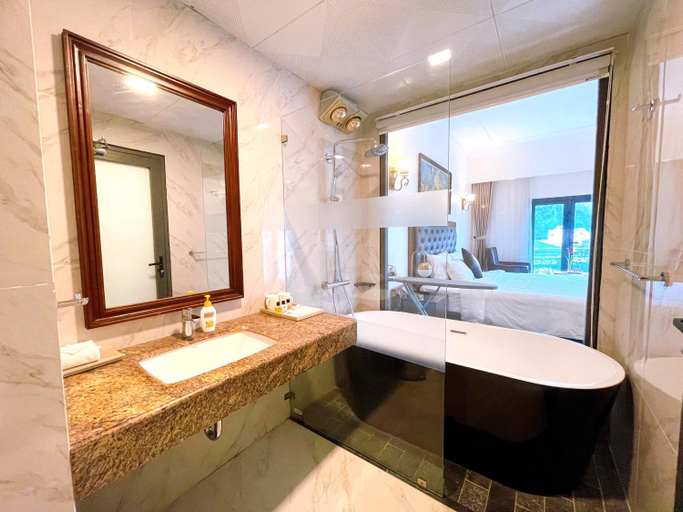 Bathroom 5, Phoenix Hotel, Hà Giang