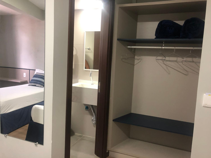 Bathroom 3, Marjai Hotel, Itajaí