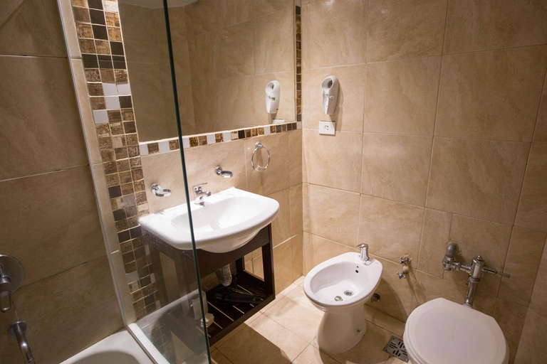 Bathroom 5, Hotel Sol Bariloche, Bariloche