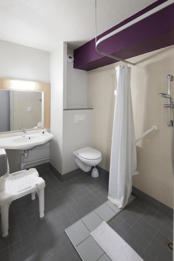 Bathroom 4, B&B HOTEL Orly Chevilly-Larue, Val-de-Marne