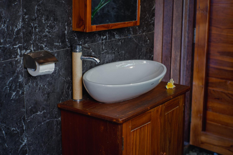 Bathroom 9