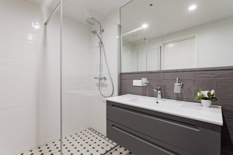 Bathroom 2, Central apartments, Quiet with Free Parking and AC., Tallinn