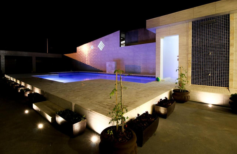 3, Hospedaria Tombo Brasil, Guarujá