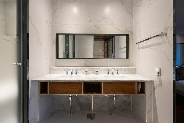 Bathroom 4, Hotel Brown-dot Sinho Oceanpark, Gangseo