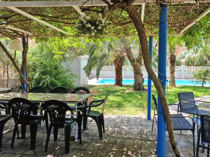 Food & Drinks, House with exclusive pool and garden 7 min walk from the beach and the center, Alicante