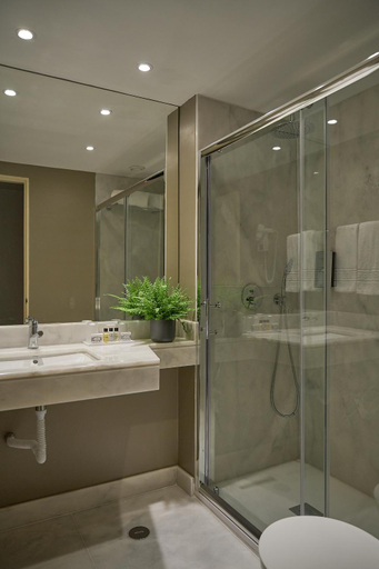 Bathroom 4, Hotel Dom Carlos Park, Lisbon