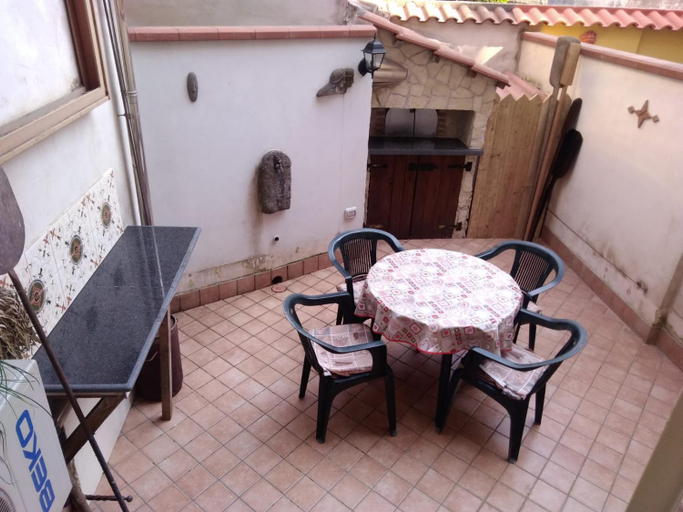 Others 3, B&B I Gigli, Napoli