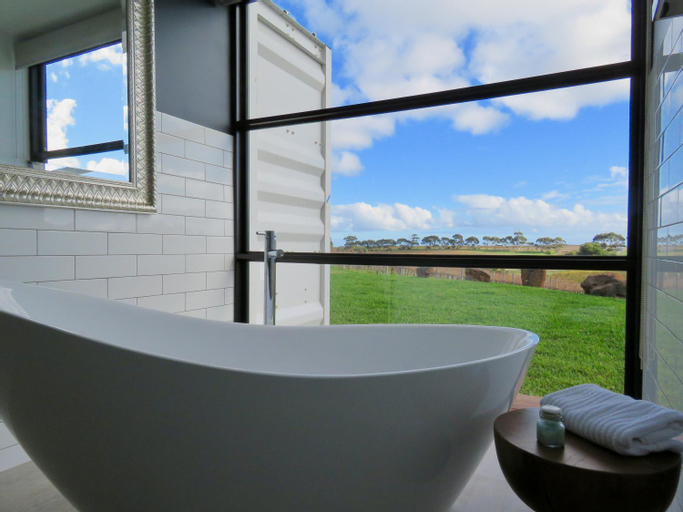 Bathroom 9