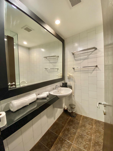 Bathroom 6