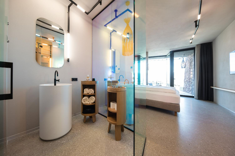 Bathroom, Im Zeitlauf - life with nature, Bolzano