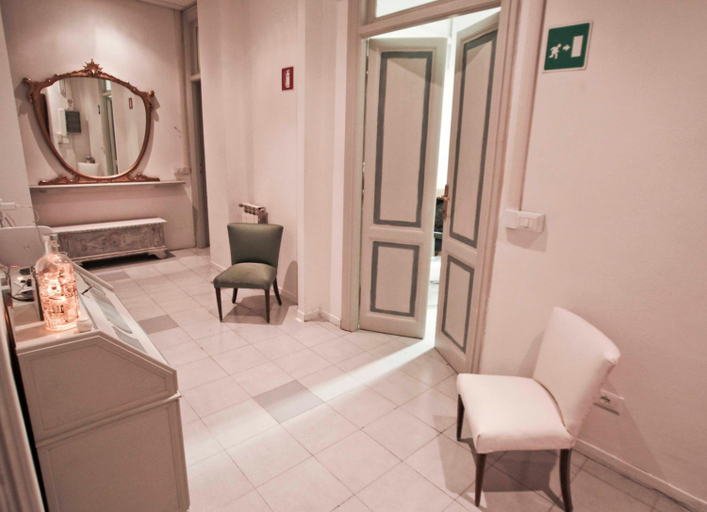 Lobby 2, B&B Next Stop, Rome