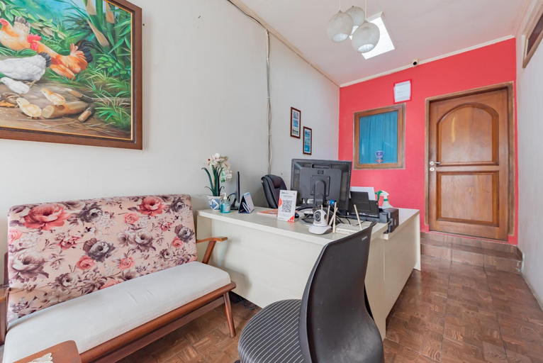 Public Area 2, Sudirman Guesthouse Syariah, Garut
