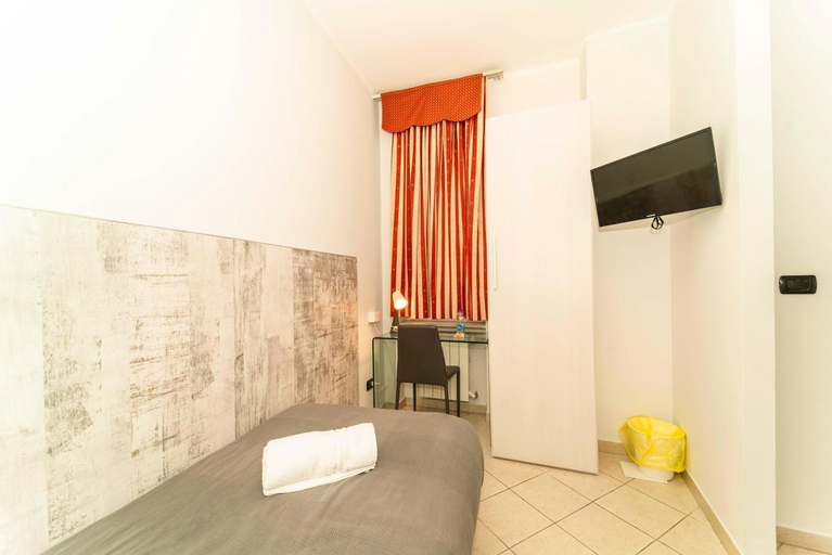 Bedroom 13