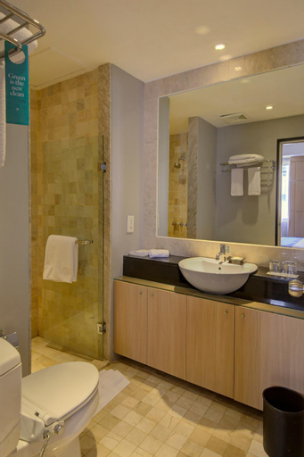 Bathroom 15