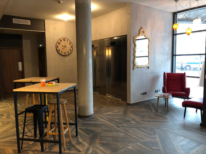 Public Area 3, ibis budget Annecy Poisy, Haute-Savoie
