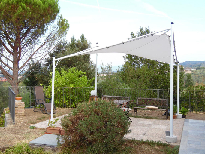 Others 2, B&B Vallata, Pistoia