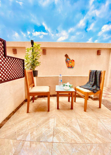 Others 5, The Castle Hotel & studios, Sant Katrin