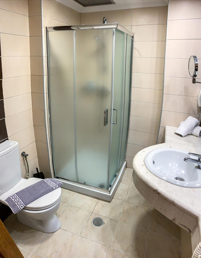 Bathroom 4, Manousos City Hotel, South Aegean