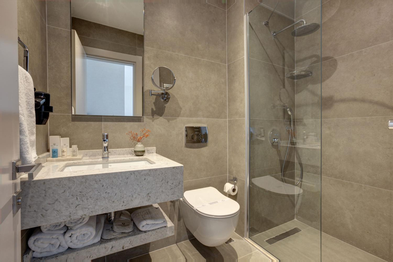 Bathroom 5, The Pearl Suites, Beşiktaş