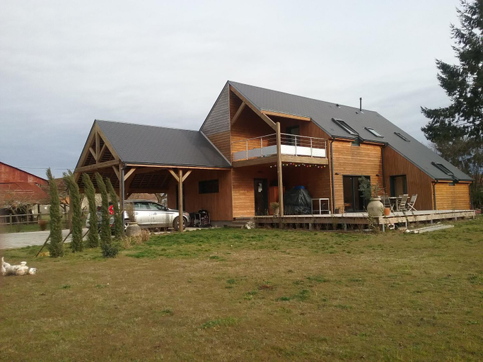 Others 5, Maison bois, Loiret