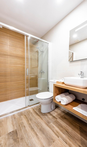 Bathroom 4, Apartamentos Toboso Plaza, Málaga