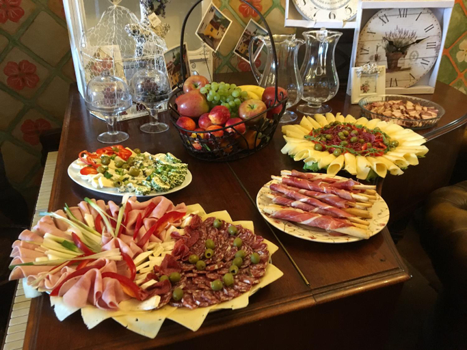 Food & Drinks 4, Apartmany c.p. 9, Kolín