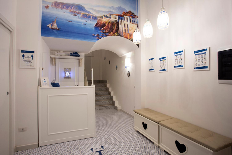 Public Area, Palazzo Langellotto, Napoli