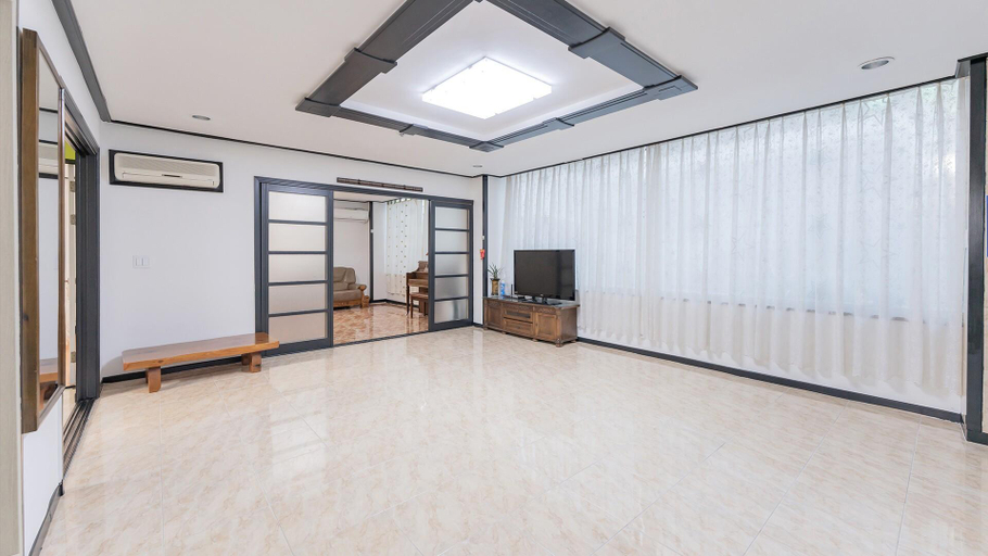 Others 2, Mongsan142 Pension, Taean