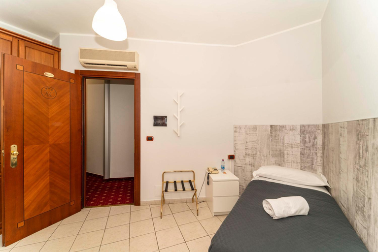 Bedroom 9