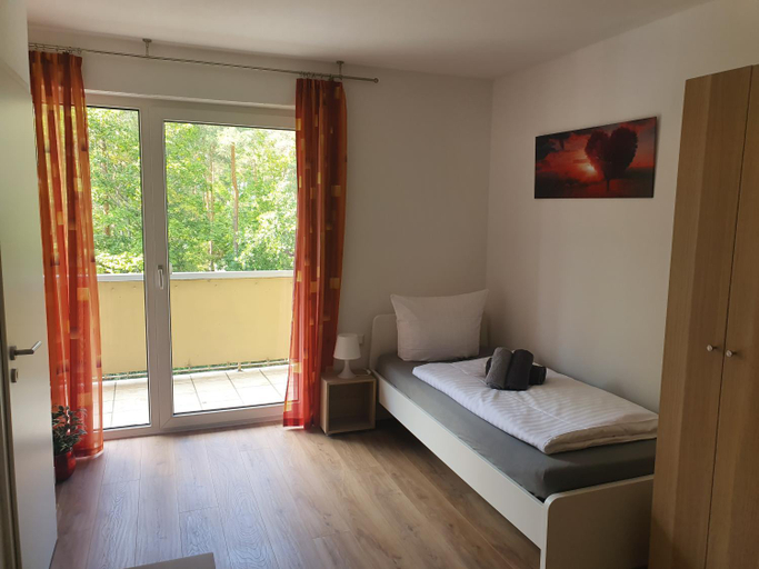 Others 2, Gastehaus am Heuss-Platz, Erlangen