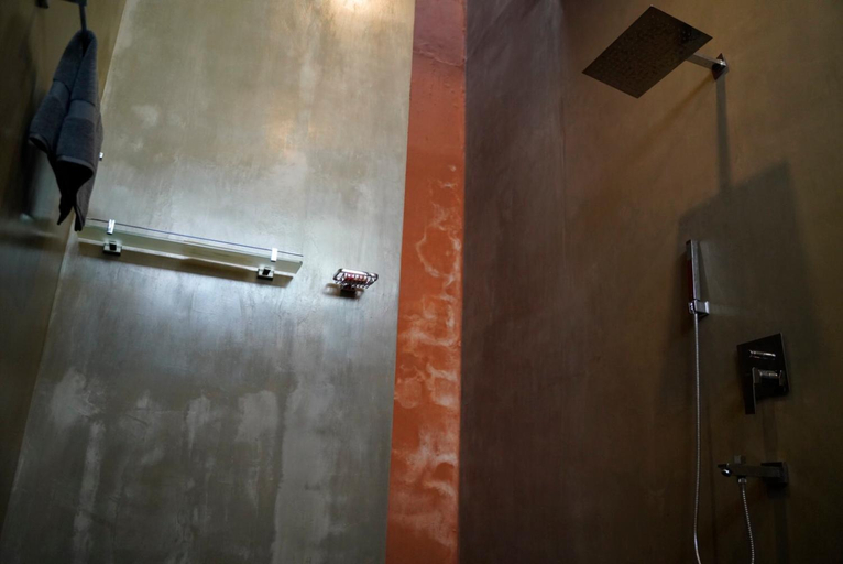 Bathroom 3, Soluna Beach Resort, Mahawewa