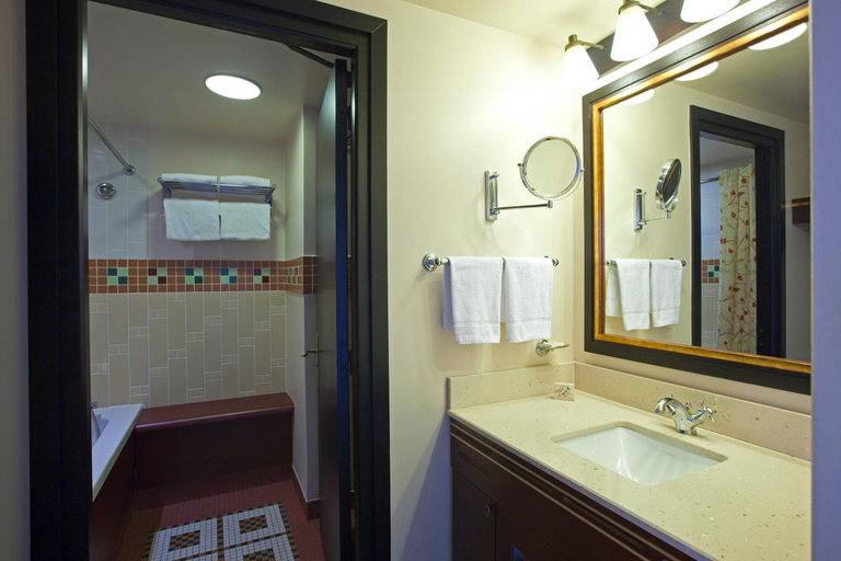 Bathroom 4, Disney'S Sequoia Lodge, Seine-et-Marne