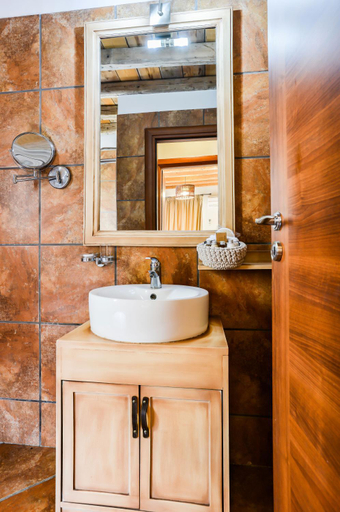 Bathroom 5, Varos Village Boutique Hotel, North Aegean