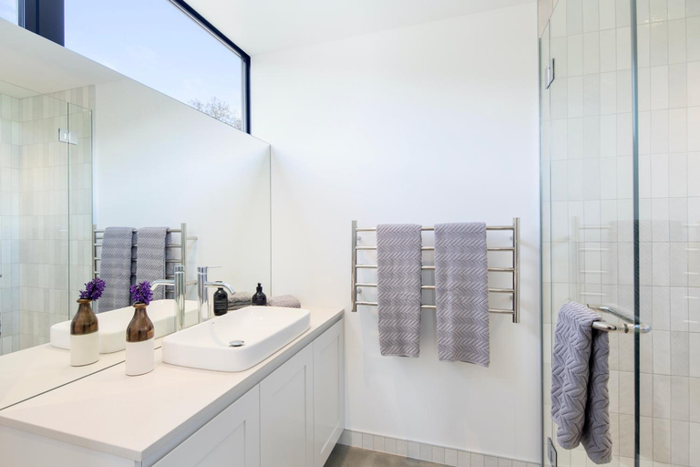 Bathroom 2, The Cottages at Lake Hayes, Queenstown-Lakes