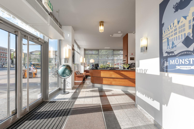 Public Area, Hotel Conti Am Hauptbahnhof, Münster