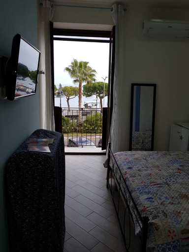 Others 4, STELLA MARIS GAETA, Latina