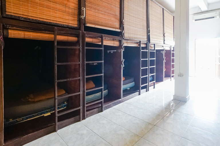 Bali Backpacker Inn & Hostel - Tap to explore photos
