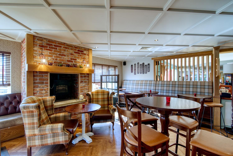 Food & Drinks 3, Queen of the Loch by Marston's Inns, West Dunbartonshire