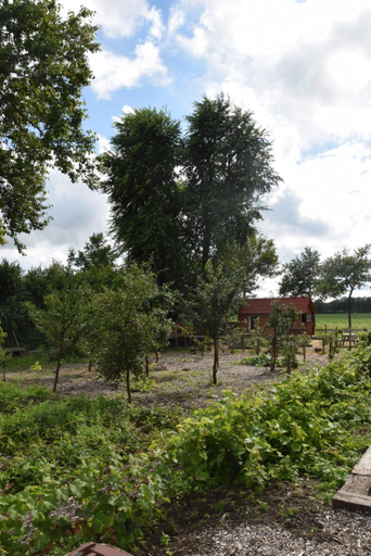 Others 2, Hoeve Delshorst, Heythuysen