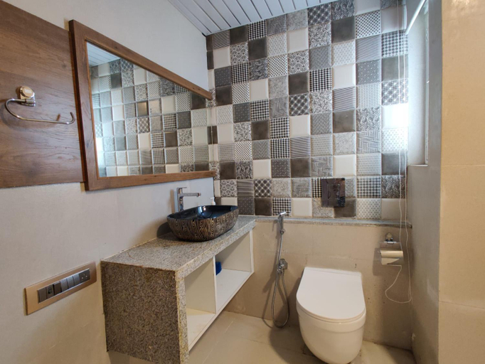 Bathroom, JenJon Karjat Resort - Hallelujah Villa, Raigarh