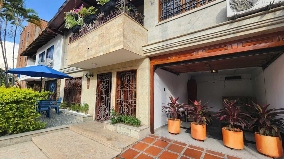 Exterior & Views 2, Paisa Hostel Medellín, Medellín