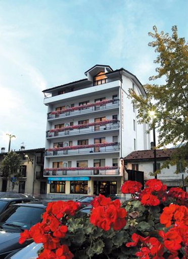 Others 4, Residence Saint-Vincent, Aosta