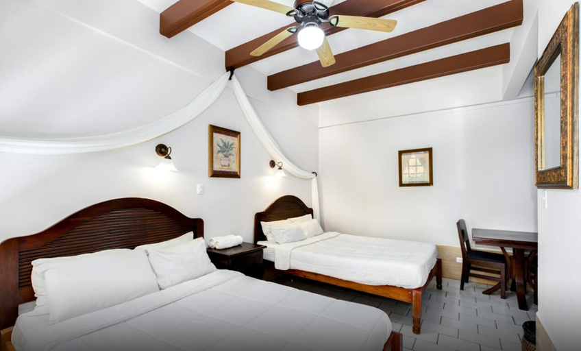 Others 3, Hotel Trident Poseidon, Garabito