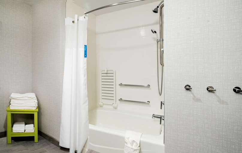 Bathroom 4, Home2 Suites by Hilton Riverside March Air Reserve, Riverside