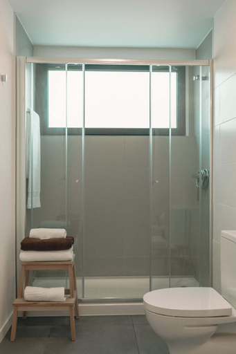 Bathroom 2, 9 Furnas Villa, Povoação