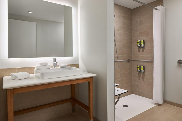 Bathroom 4