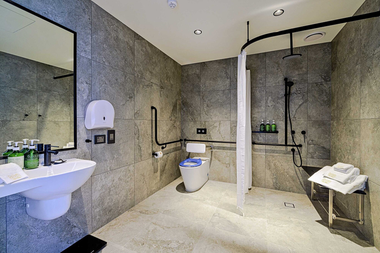 Bathroom 4, Re'em Yarra Valley, Yarra Ranges - Seville